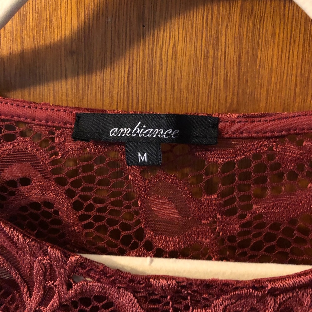 top/blouse - Picture 2 of 3